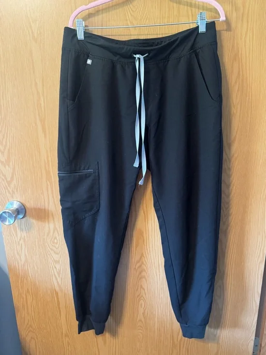 Figs women’s Black high waisted Zamora Jogger Pants - Picture 1 of 6